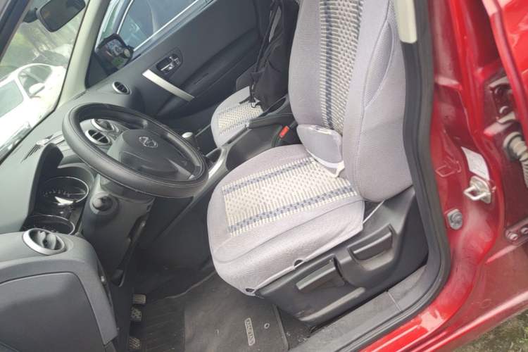 Used Nissan Qashqai 2015 2.0 XL Cool Fire MT 2WD Left Front Seat