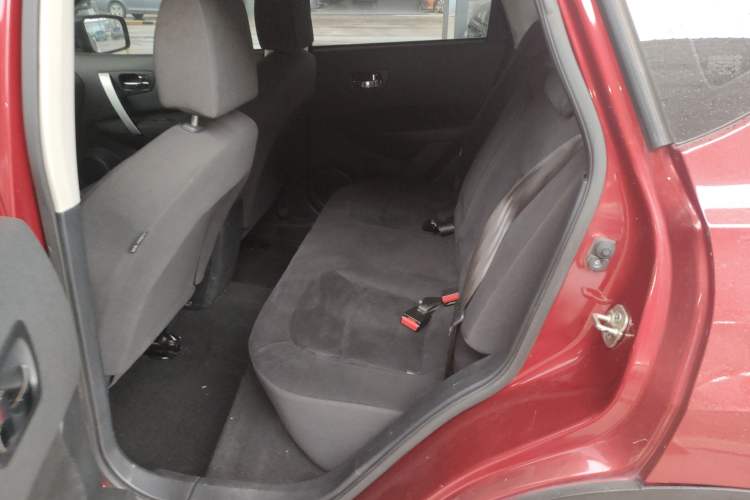 Used Nissan Qashqai 2015 2.0 XL Coolfire CVT 2WD Left Rear Seat