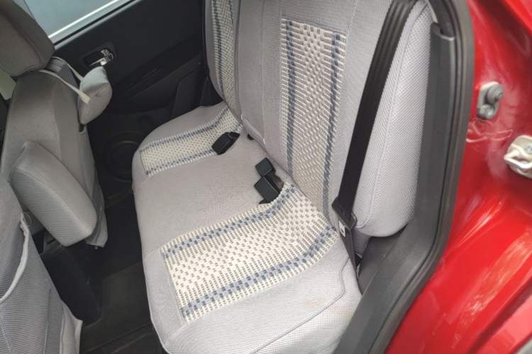 Used Nissan Qashqai 2015 2.0 XL Cool Fire MT 2WD Left Rear Seat