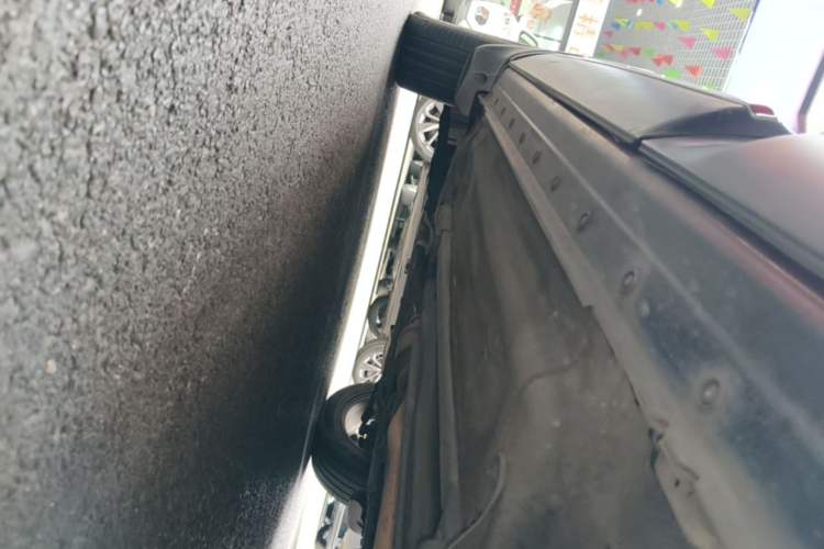Used Nissan Qashqai 2015 2.0 XL Coolfire CVT 2WD Left Side Sill