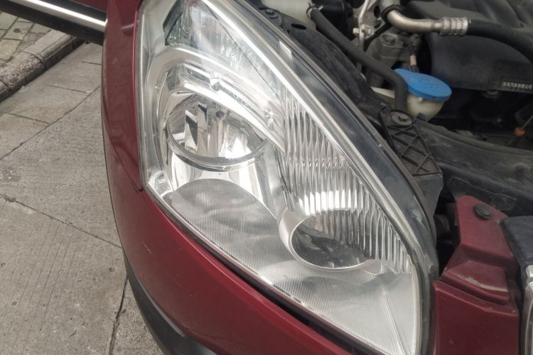 Used Nissan Qashqai 2015 2.0 XL Coolfire CVT 2WD Right Front Headlight