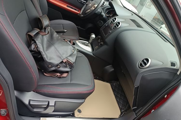 Used Nissan Qashqai 2015 2.0 XL Coolfire CVT 2WD Right Front Seat