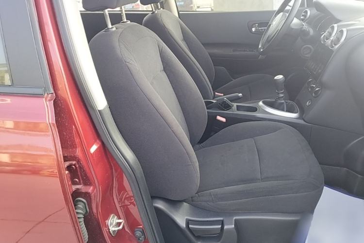 Used Nissan Qashqai 2015 2.0 XL Cool Fire MT 2WD Right Front Seat