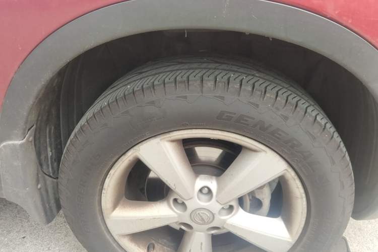 Used Nissan Qashqai 2015 2.0 XL Coolfire CVT 2WD Right Front Wheel Hub
