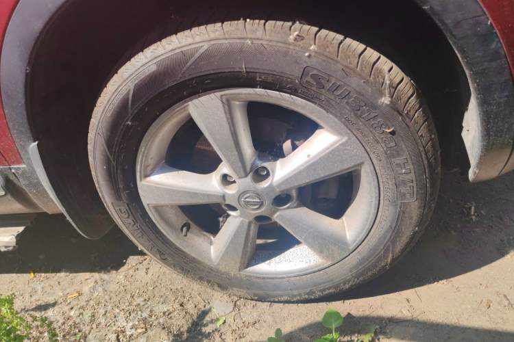 Used Nissan Qashqai 2015 2.0 XL Coolfire CVT 2WD Right Front Wheel Hub