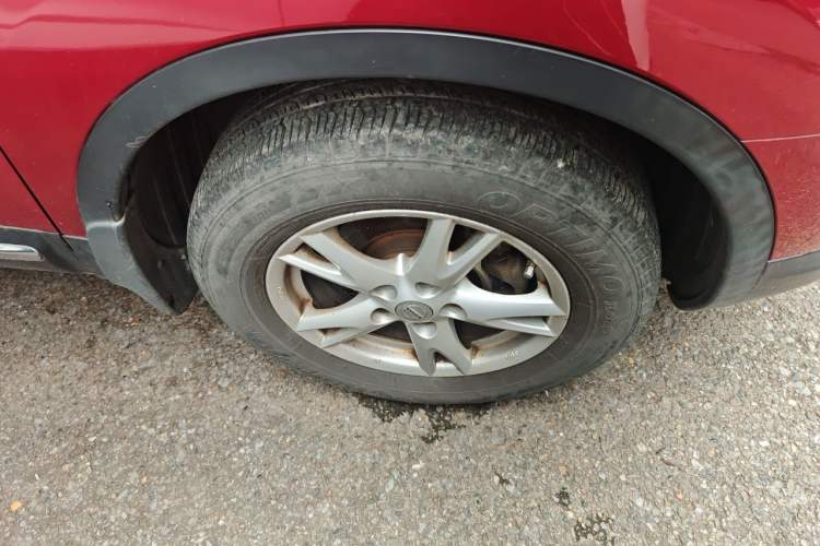 Used Nissan Qashqai 2015 2.0 XL Cool Fire MT 2WD Right Front Wheel Hub