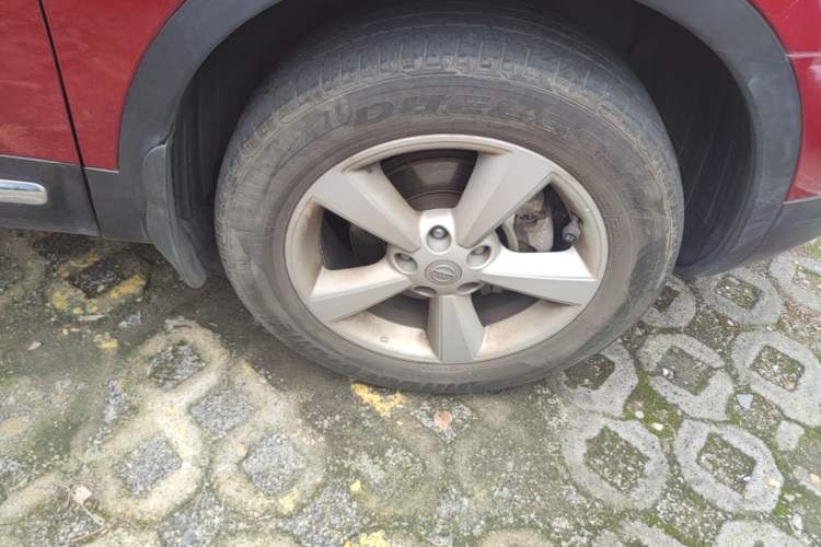 Used Nissan Qashqai 2015 2.0 XL Cool Fire MT 2WD Right Front Wheel Hub