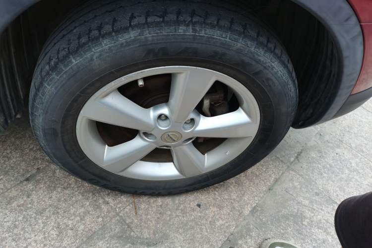Used Nissan Qashqai 2015 2.0 XL Cool Fire MT 2WD Right Front Wheel Hub