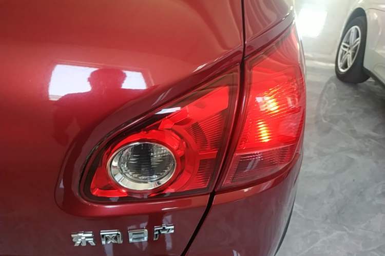 Used Nissan Qashqai 2015 2.0 XL Coolfire CVT 2WD Right Rear Taillight