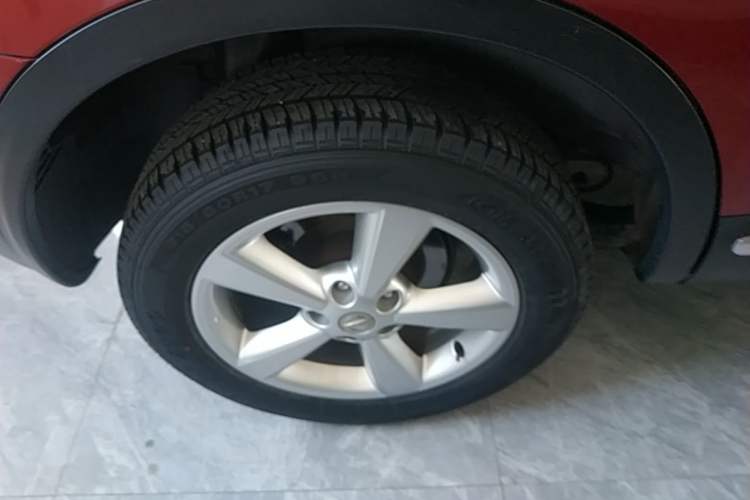 Used Nissan Qashqai 2015 2.0 XL Coolfire CVT 2WD Right Rear Wheel Hub