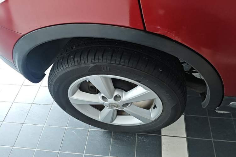 Used Nissan Qashqai 2015 2.0 XL Coolfire CVT 2WD Right Rear Wheel Hub