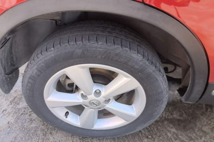 Used Nissan Qashqai 2015 2.0 XL Coolfire CVT 2WD Right Rear Wheel Hub