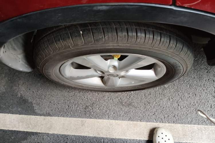 Used Nissan Qashqai 2015 2.0 XL Coolfire CVT 2WD Right Rear Wheel Hub