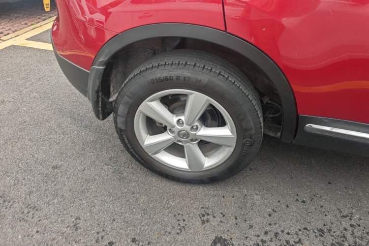 Used Nissan Qashqai 2015 2.0 XL Coolfire CVT 2WD Right Rear Wheel Hub