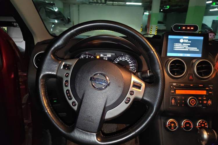 Used Nissan Qashqai 2015 2.0 XV Coolray CVT 2WD Steering Wheel