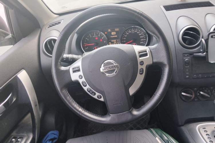 Used Nissan Qashqai 2015 2.0 XL Coolfire CVT 2WD Steering Wheel