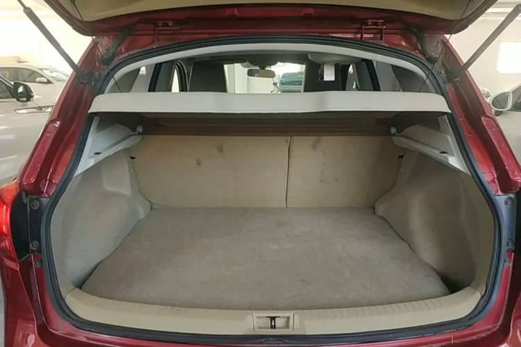 Used Nissan Qashqai 2015 2.0 XL Coolfire CVT 2WD Trunk