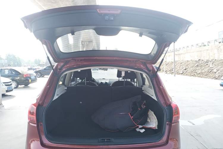 Used Nissan Qashqai 2015 2.0 XL Cool Fire MT 2WD Trunk