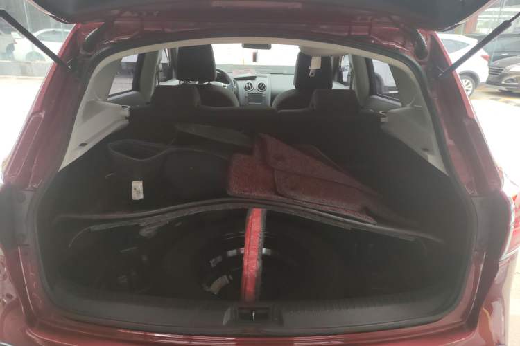 Used Nissan Qashqai 2015 2.0 XL Coolfire CVT 2WD Trunk