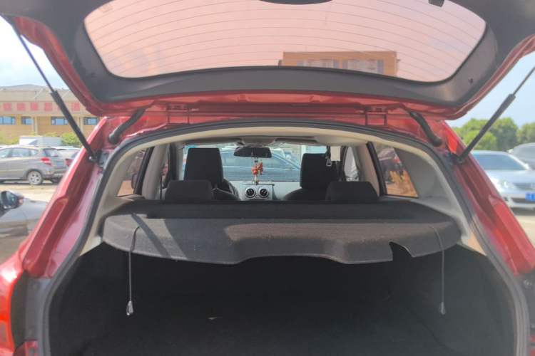 Used Nissan Qashqai 2015 2.0 XL Coolfire CVT 2WD Trunk