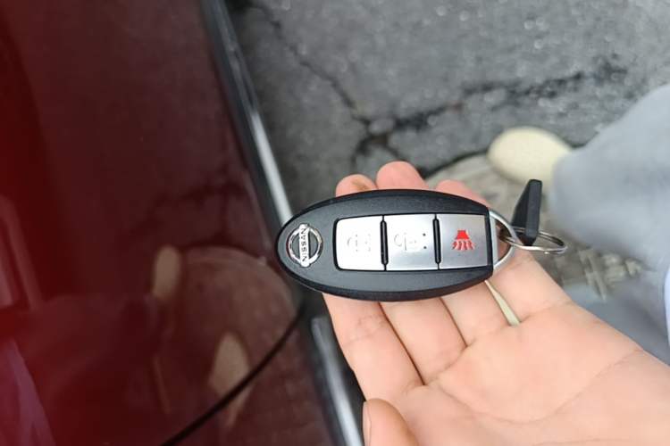 Used Nissan Qashqai 2015 2.0 XL Coolfire CVT 2WD Vehicle Key