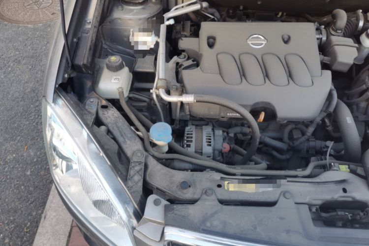 Used Nissan Qashqai 2015 2.0 XL Coolfire CVT 2WD Engine Bay Right