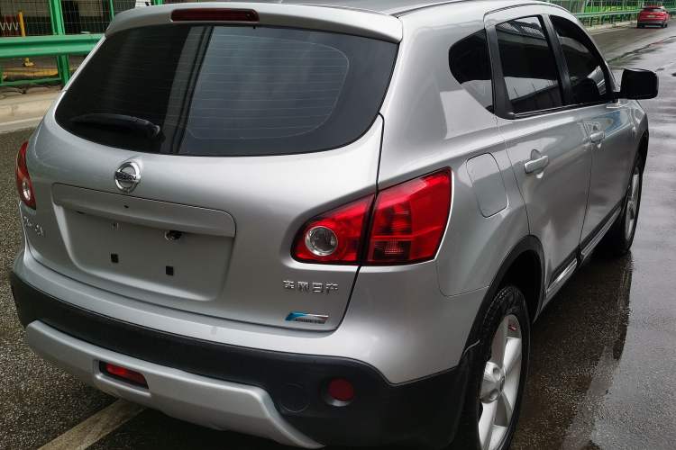Used Nissan Qashqai 2015 2.0 XL Coolfire CVT 2WD Exterior 5
