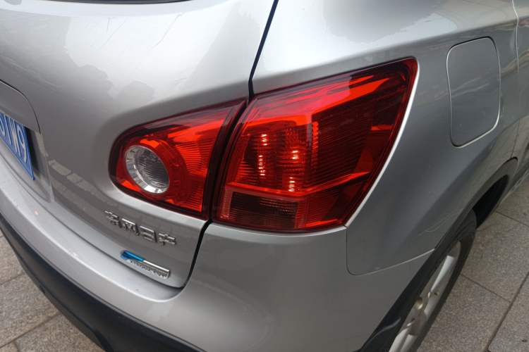 Used Nissan Qashqai 2015 2.0 XL Coolfire CVT 2WD Exterior 6
