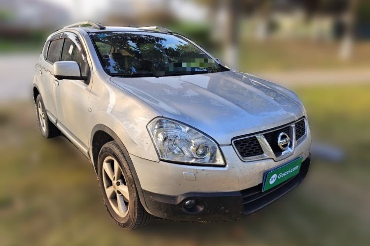 Used Nissan Qashqai 2015 2.0 XV Coolray CVT 2WD Front Right 45 Deg