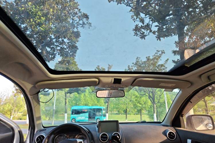 Used Nissan Qashqai 2015 2.0 XV Coolray CVT 2WD Headliner