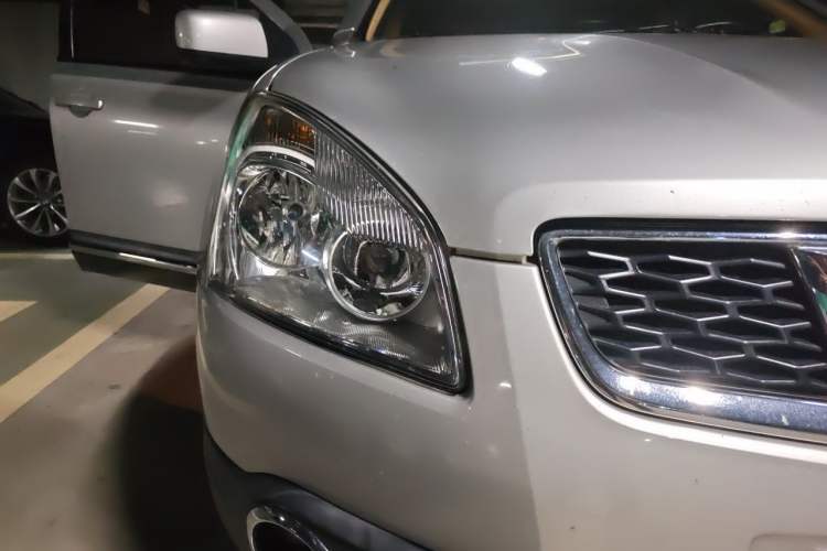 Used Nissan Qashqai 2015 2.0 XV Cool CVT 2WD Right Front Headlight
