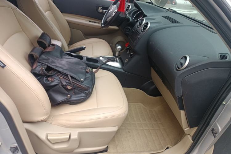 Used Nissan Qashqai 2015 2.0 XL Coolfire CVT 2WD Right Front Seat