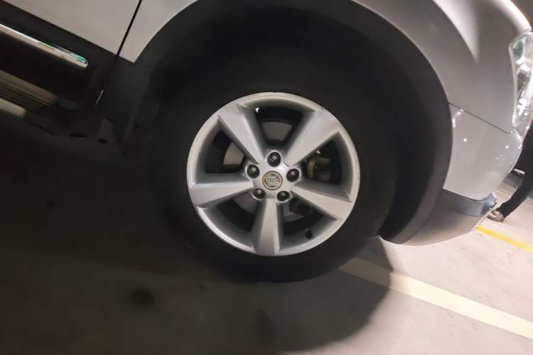 Used Nissan Qashqai 2015 2.0 XV Cool CVT 2WD Right Front Wheel Hub
