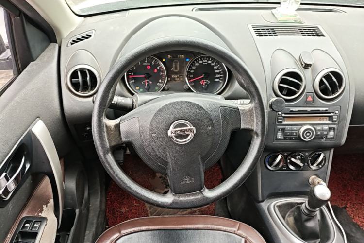 Used Nissan Qashqai 2015 2.0 XL Cool Fire MT 2WD Steering Wheel
