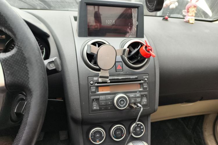 Used Nissan Qashqai 2015 2.0 XV Coolray CVT 2WD Audio And AC Panel