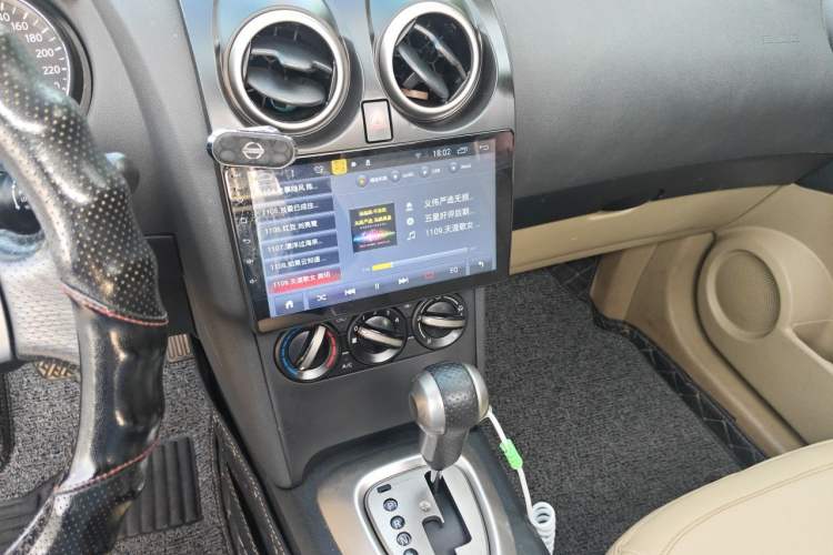 Used Nissan Qashqai 2015 2.0 XL Coolfire CVT 2WD Audio And AC Panel