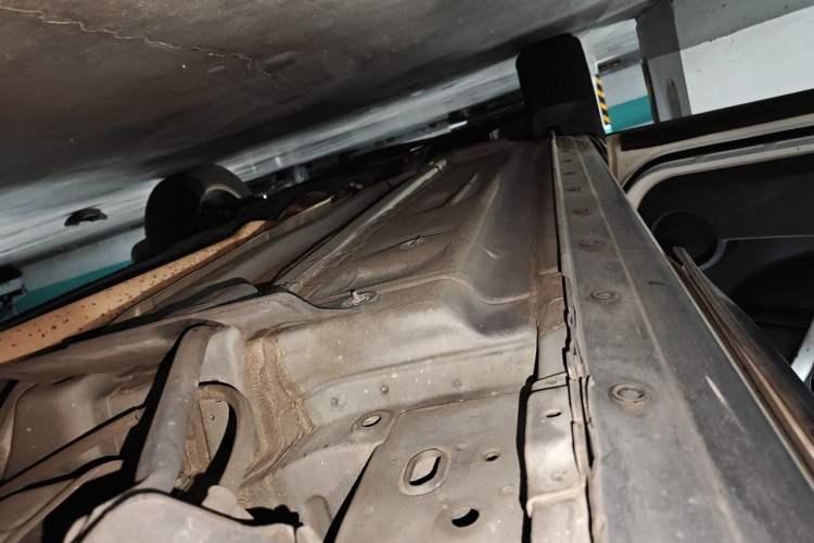 Used Nissan Qashqai 2015 2.0 XL Coolfire CVT 2WD Chassis Rear Left