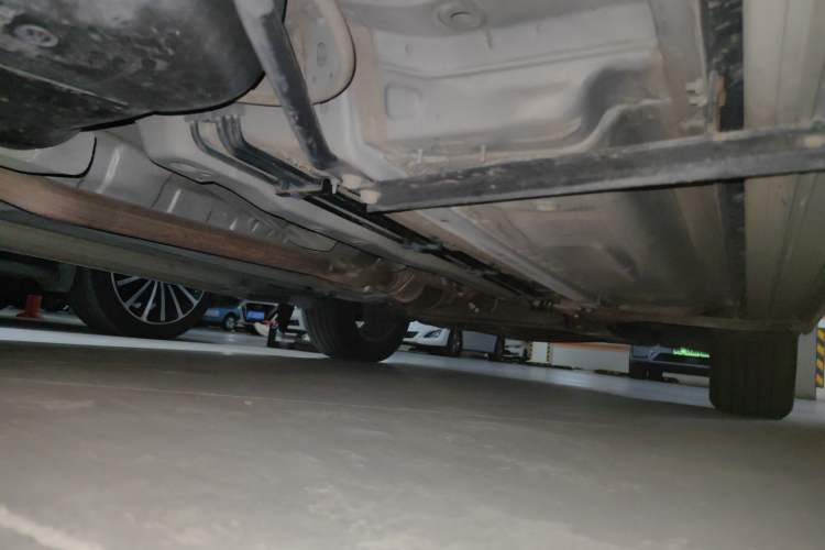 Used Nissan Qashqai 2015 2.0 XL Coolfire CVT 2WD Chassis Rear Right