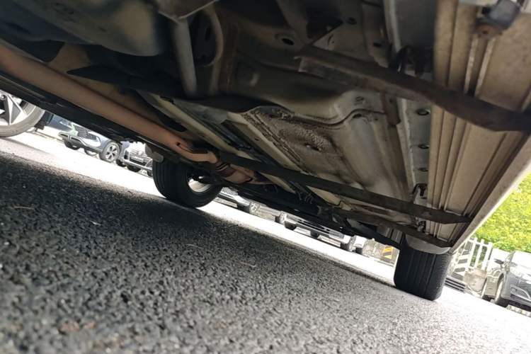 Used Nissan Qashqai 2015 2.0 XL Coolfire CVT 2WD Chassis Rear Right