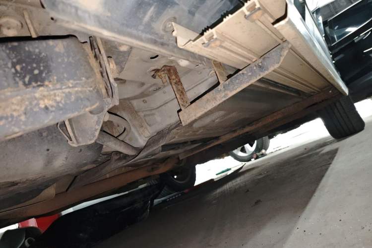 Used Nissan Qashqai 2015 2.0 XL Coolfire CVT 2WD Chassis Rear Right