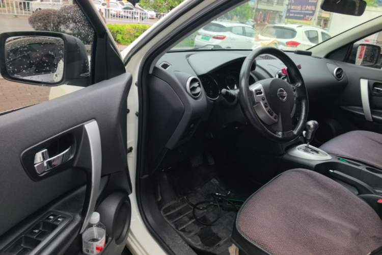 Used Nissan Qashqai 2015 2.0 XL Coolfire CVT 2WD Driver Seat
