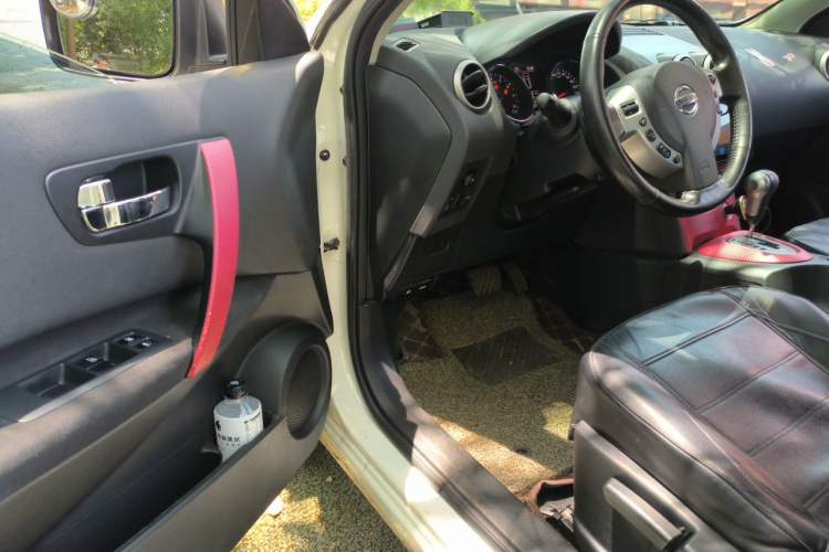 Used Nissan Qashqai 2015 2.0 XL Coolfire CVT 2WD Driver Seat