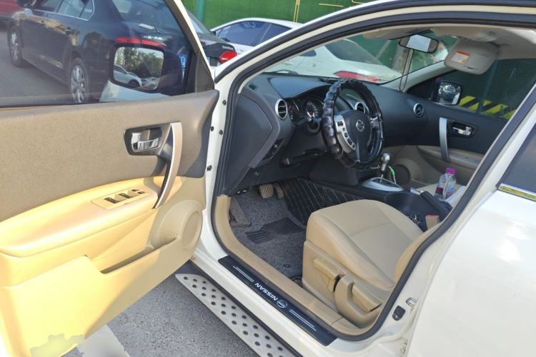 Used Nissan Qashqai 2015 2.0 XL Coolfire CVT 2WD Driver Seat