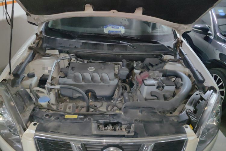 Used Nissan Qashqai 2015 2.0 XL Coolfire CVT 2WD Engine Bay