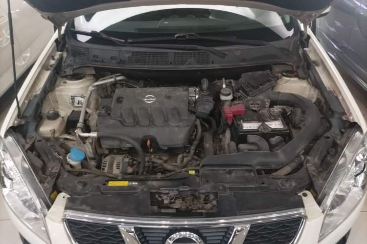 Used Nissan Qashqai 2015 2.0 XL Coolfire CVT 2WD Engine Bay