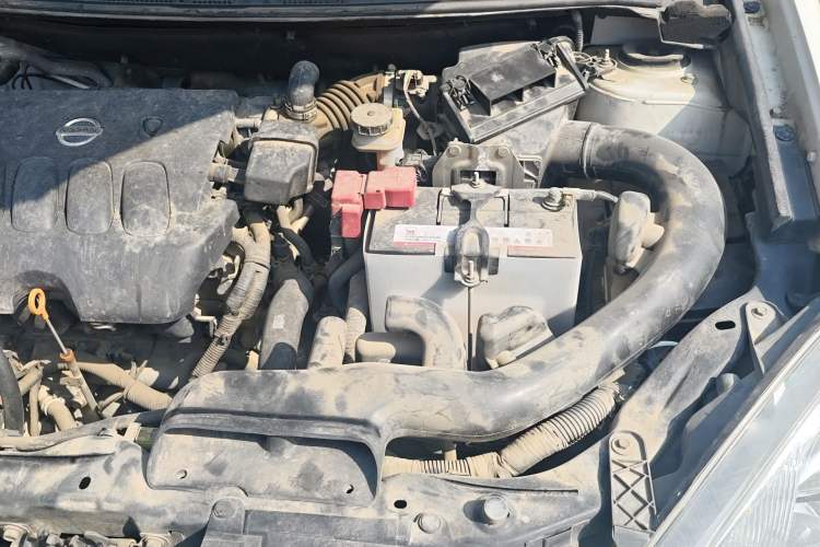 Used Nissan Qashqai 2015 2.0 XL Coolfire CVT 2WD Engine Bay Left