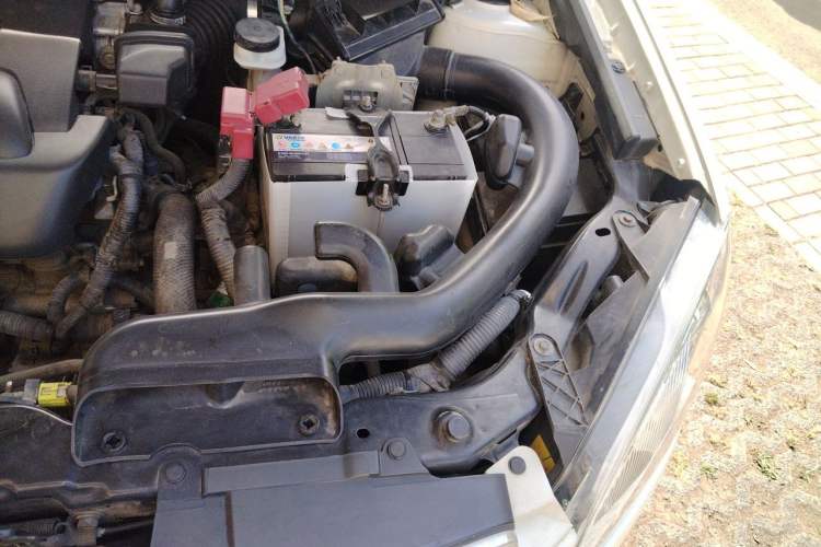 Used Nissan Qashqai 2015 2.0 XL Coolfire CVT 2WD Engine Bay Left