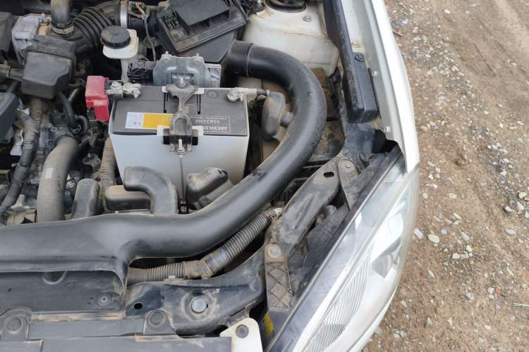 Used Nissan Qashqai 2015 2.0 XL Coolfire CVT 2WD Engine Bay Left