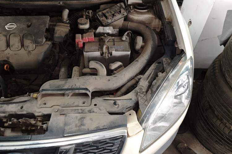 Used Nissan Qashqai 2015 2.0 XL Coolfire CVT 2WD Engine Bay Left