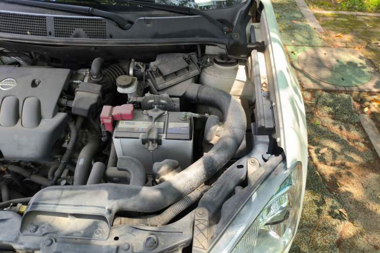 Used Nissan Qashqai 2015 2.0 XL Coolfire CVT 2WD Engine Bay Left